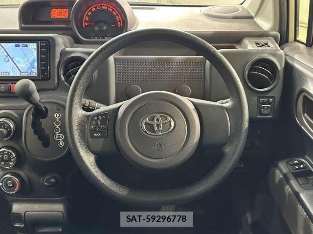 Toyota PORTE 2015-10 6911162-9