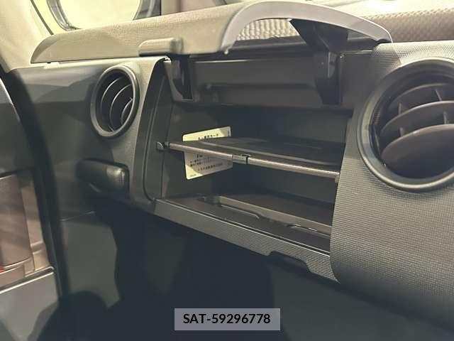 Toyota PORTE 2015-10 6911162-20