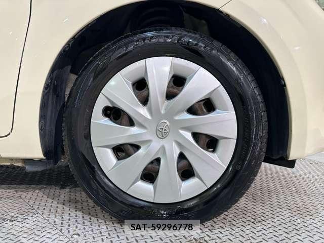 Toyota PORTE 2015-10 6911162-29