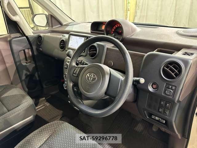 Toyota PORTE 2015-10 6911162-8