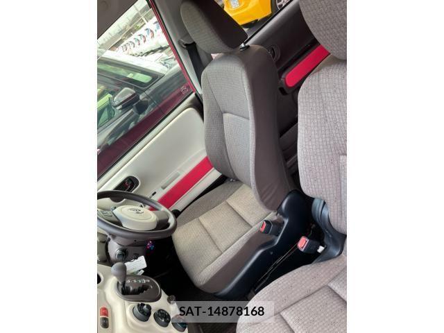 Toyota PORTE 2016-08 7060221-10