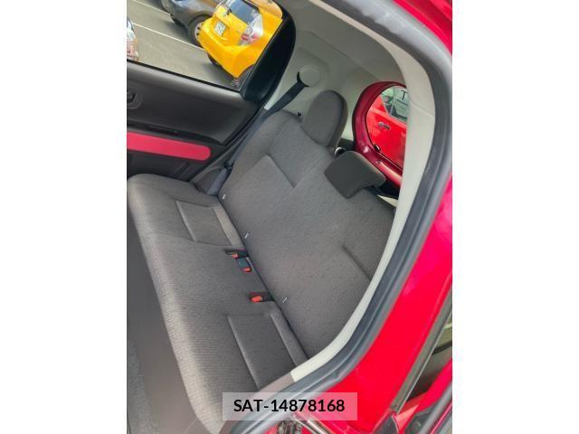 Toyota PORTE 2016-08 7060221-8