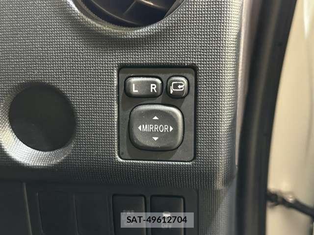 Toyota PORTE 2013-04 7060222-11