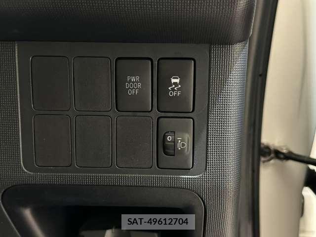 Toyota PORTE 2013-04 7060222-12