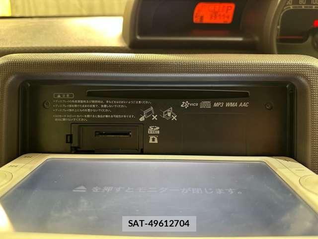 Toyota PORTE 2013-04 7060222-19