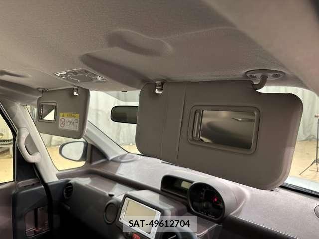 Toyota PORTE 2013-04 7060222-21