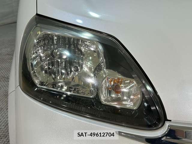 Toyota PORTE 2013-04 7060222-28