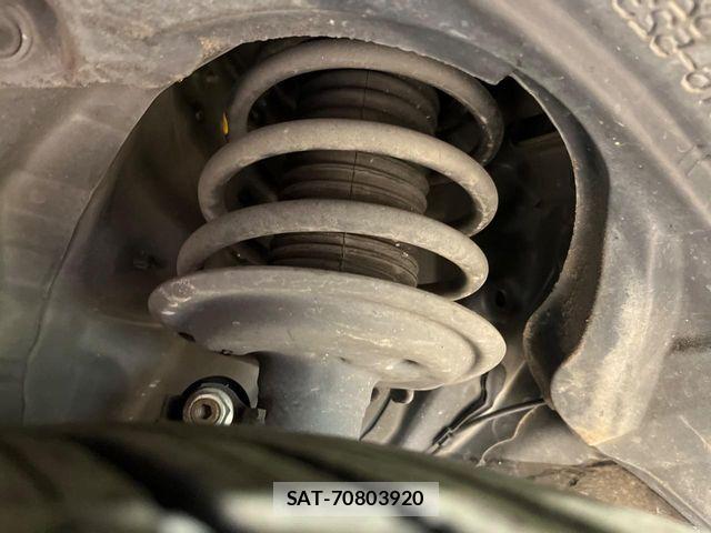 Toyota PORTE 2015-09 7215459-19