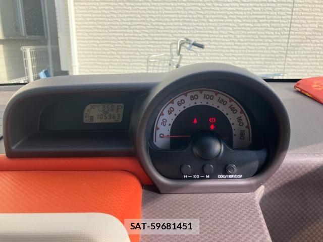 Toyota PORTE 2013-08 7223576-8