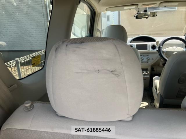 Toyota PORTE 2009-06 7223565-9
