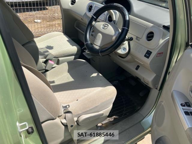 Toyota PORTE 2009-06 7223565-12
