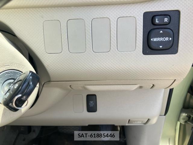 Toyota PORTE 2009-06 7223565-15