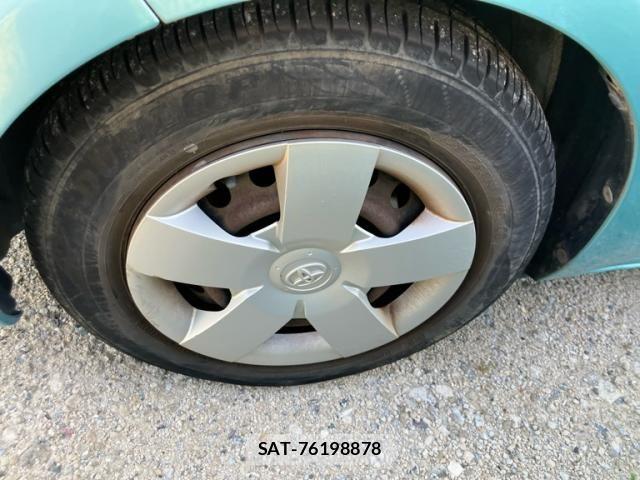 Toyota PORTE 2010-03 7223573-9