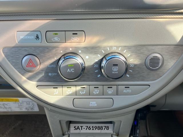 Toyota PORTE 2010-03 7223573-20