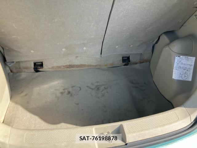 Toyota PORTE 2010-03 7223573-25