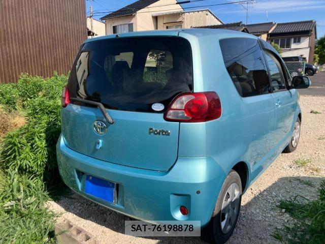 Toyota PORTE 2010-03 7223573-3