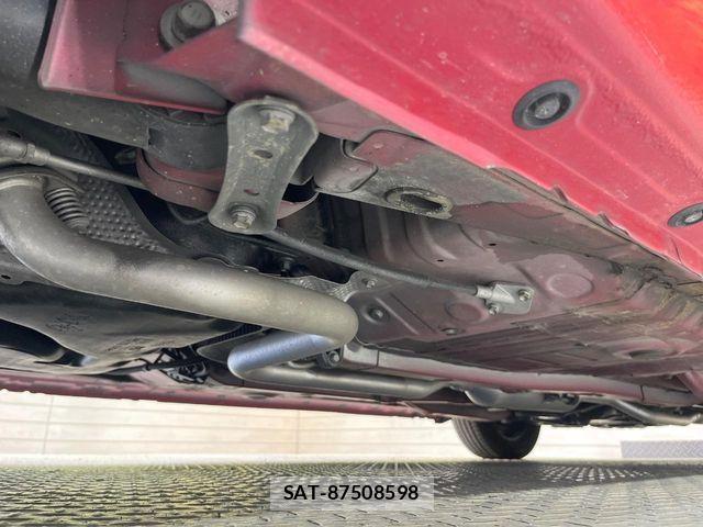Toyota PORTE 2015-07 7217771-19