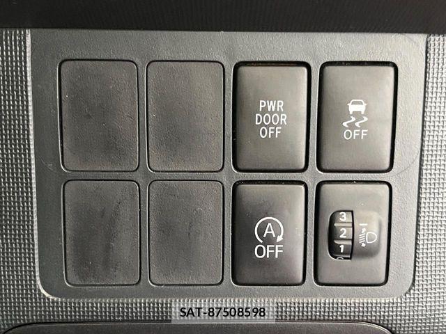 Toyota PORTE 2015-07 7217771-6