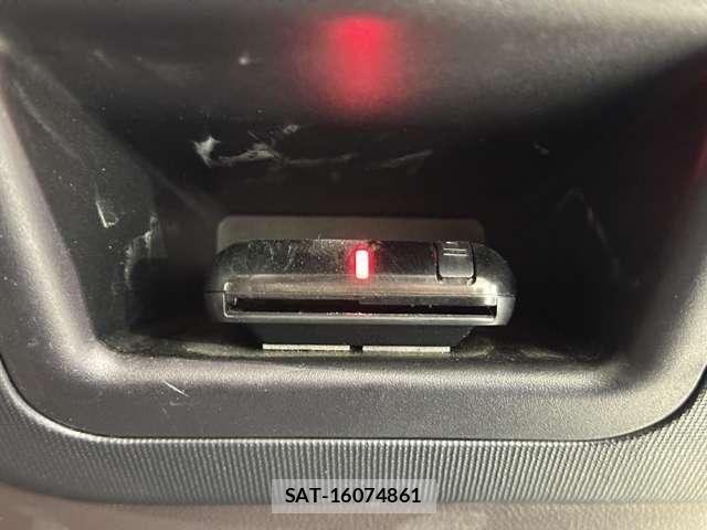 Toyota PORTE 2014-09 7217869-14