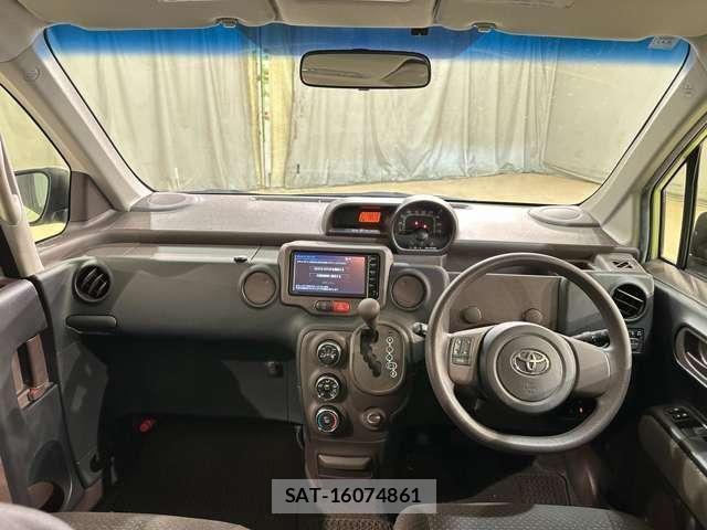 Toyota PORTE 2014-09 7217869-16