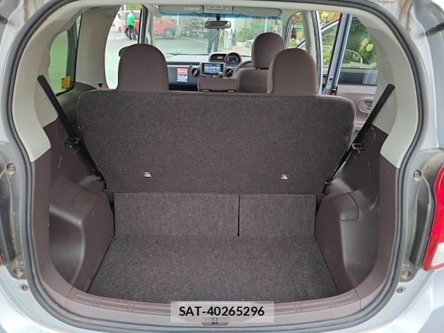 Toyota PORTE 2013-02 7223570-25