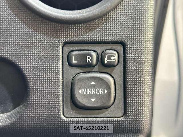 Toyota PORTE 2016-04 7223581-11