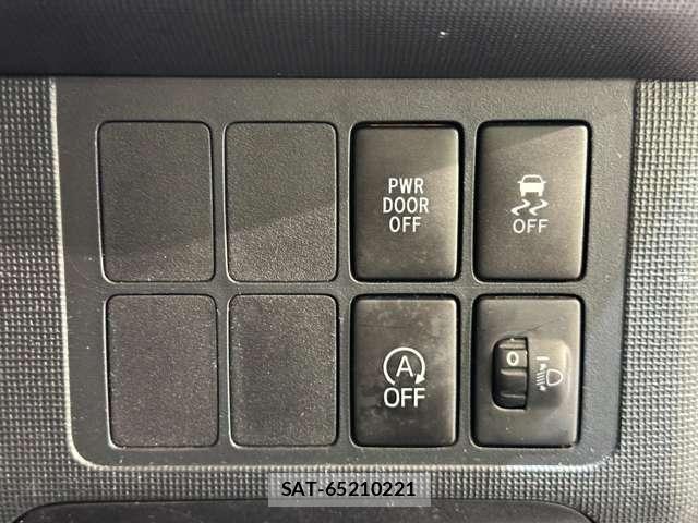 Toyota PORTE 2016-04 7223581-12