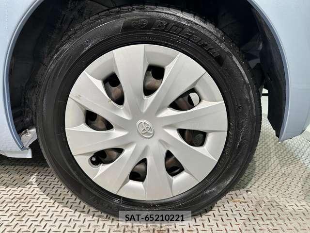 Toyota PORTE 2016-04 7223581-27