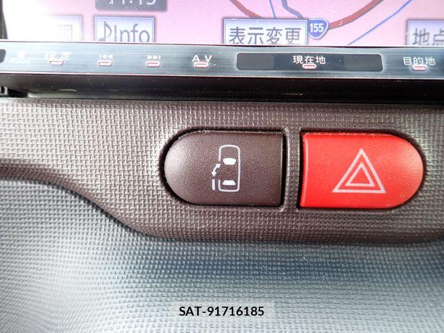 Toyota PORTE 2013-06 7250299-14
