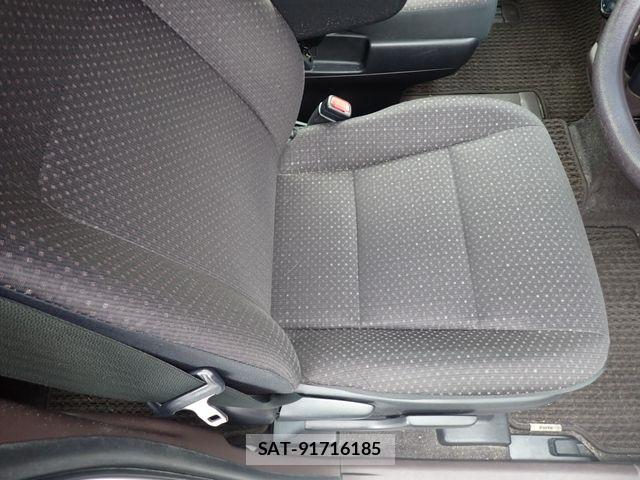 Toyota PORTE 2013-06 7250299-20
