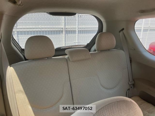 Toyota PORTE 2010-03 7251919-9