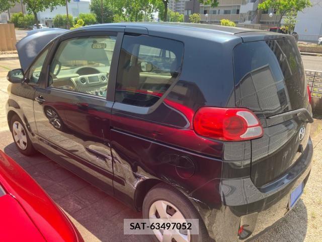 Toyota PORTE 2010-03 7251919-3