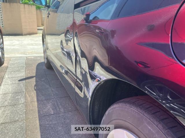 Toyota PORTE 2010-03 7251919-5