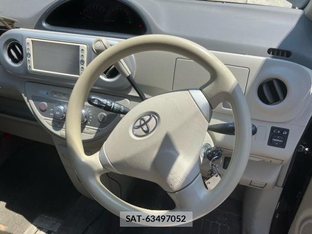 Toyota PORTE 2010-03 7251919-7