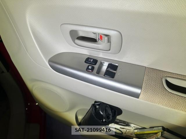 Toyota PORTE 2011-09 7251918-17