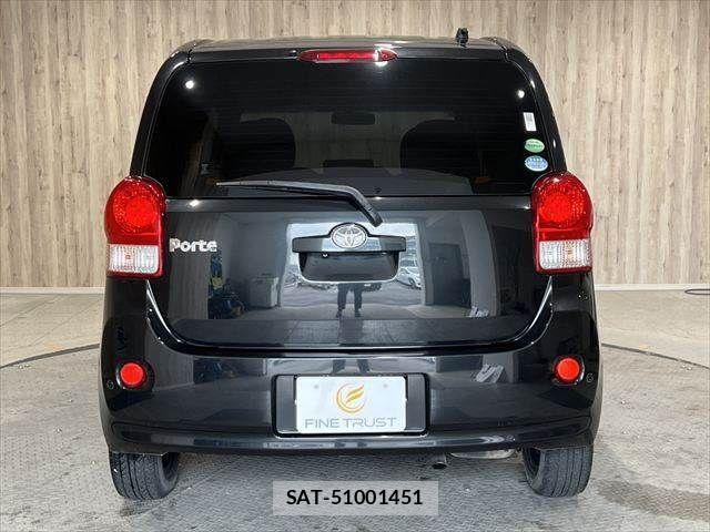 Toyota PORTE 2013-11 7251920-19