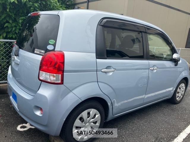 Toyota PORTE 2013-05 7251916-1
