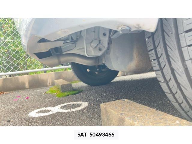 Toyota PORTE 2013-05 7251916-26