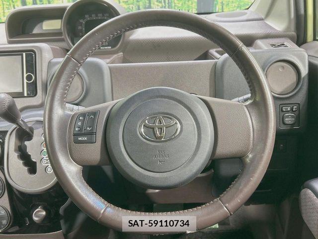 Toyota PORTE 2013-06 7329366-10