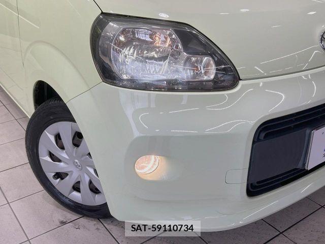 Toyota PORTE 2013-06 7329366-11