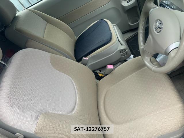 Toyota PORTE 2011-11 7329372-9