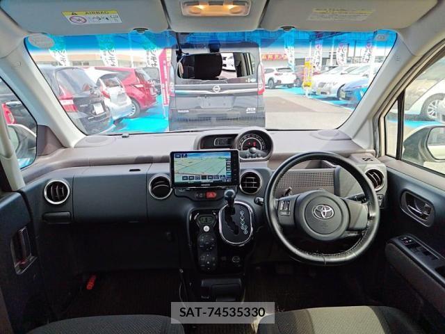 Toyota PORTE 2015-09 7456784-2