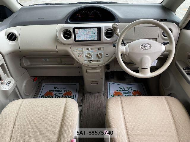 Toyota PORTE 2011-09 7456794-1