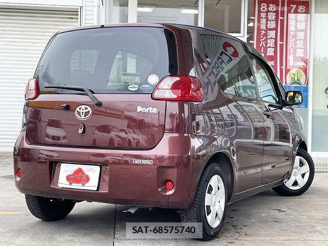 Toyota PORTE 2011-09 7456794-2