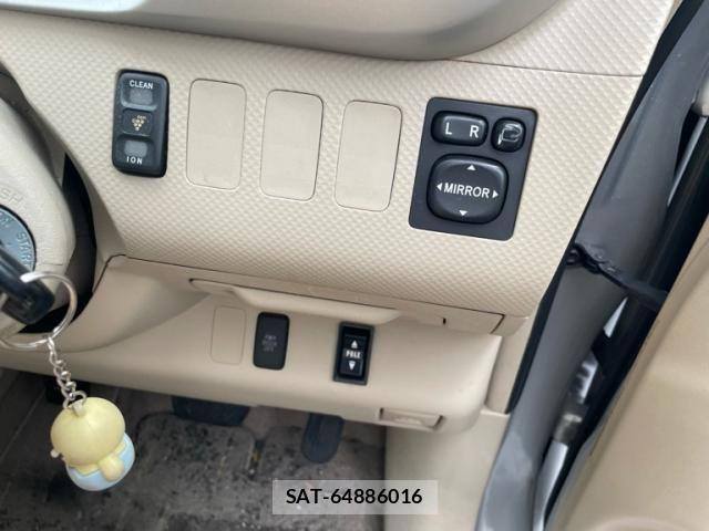 Toyota PORTE 2007-05 7456797-12
