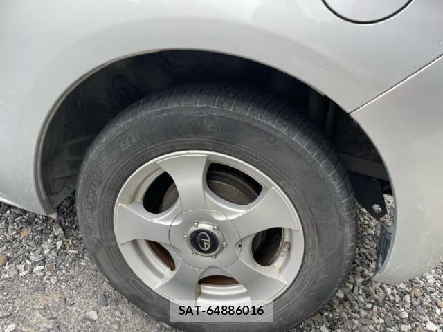 Toyota PORTE 2007-05 7456797-6