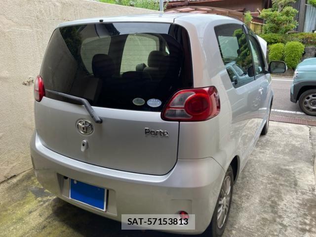 Toyota PORTE 2009-11 7456798-5