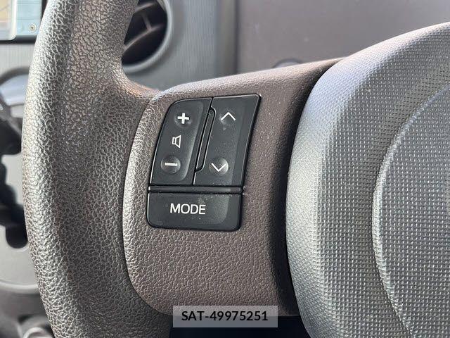Toyota PORTE 2013-04 7456785-16