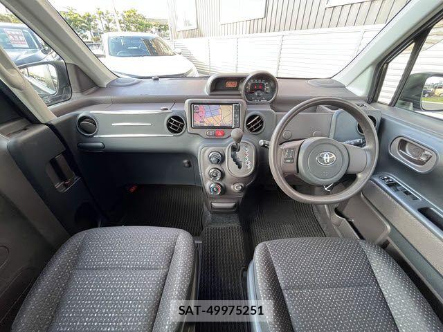 Toyota PORTE 2013-04 7456785-1
