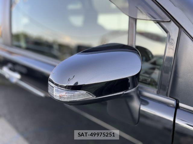 Toyota PORTE 2013-04 7456785-24